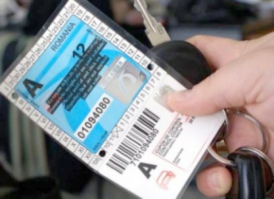 Şoferii nu pot fi amendaţi de două ori într-o lună pentru lipsa rovinietei